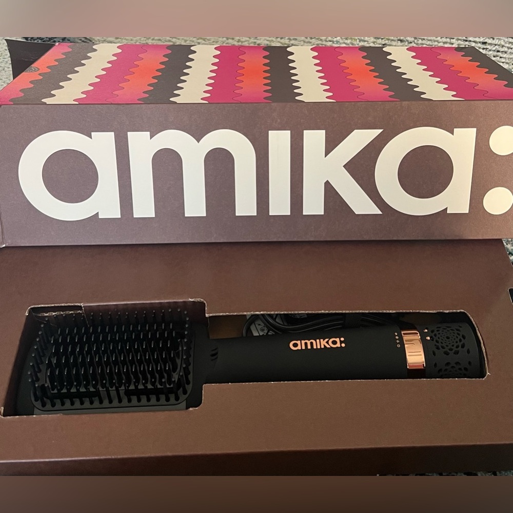 Amika Double Agent 2 in 1 Straightening Blow Dryer Brush
